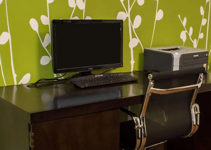 Sleep Inn & Suites Harbour Pointe